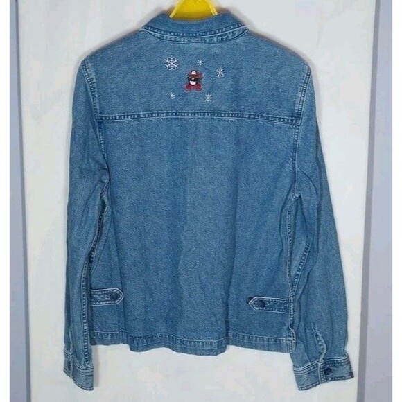 Womens Button Up Denim Shirt Sz M Blue Embroidered Penguins Snowflakes Shacket - Picture 4 of 14